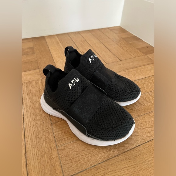 APL Kid's TechLoom Bliss Black / White sneakers - Picture 2 of 9